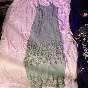 green dress